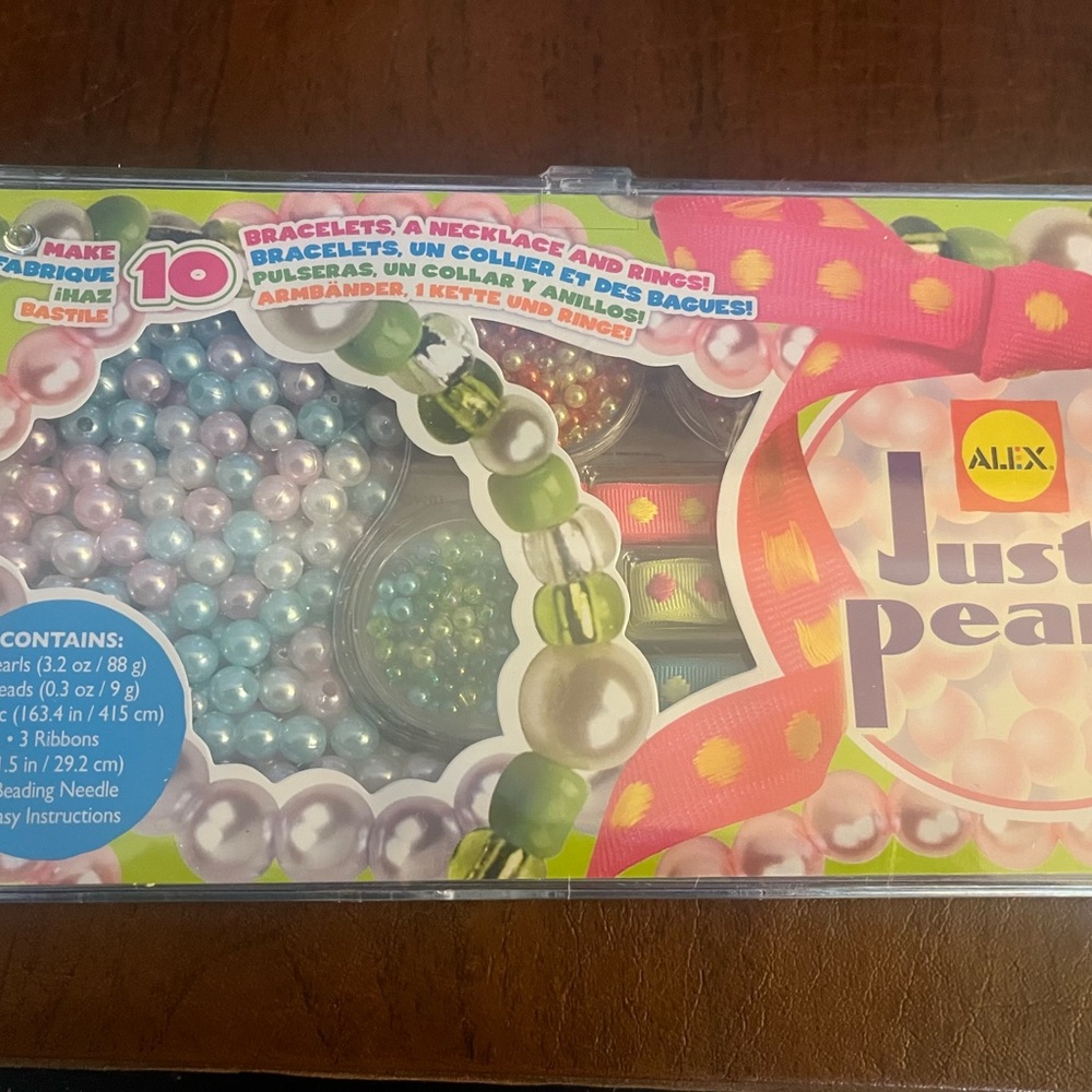 Alex Just Pearls Bead Kit